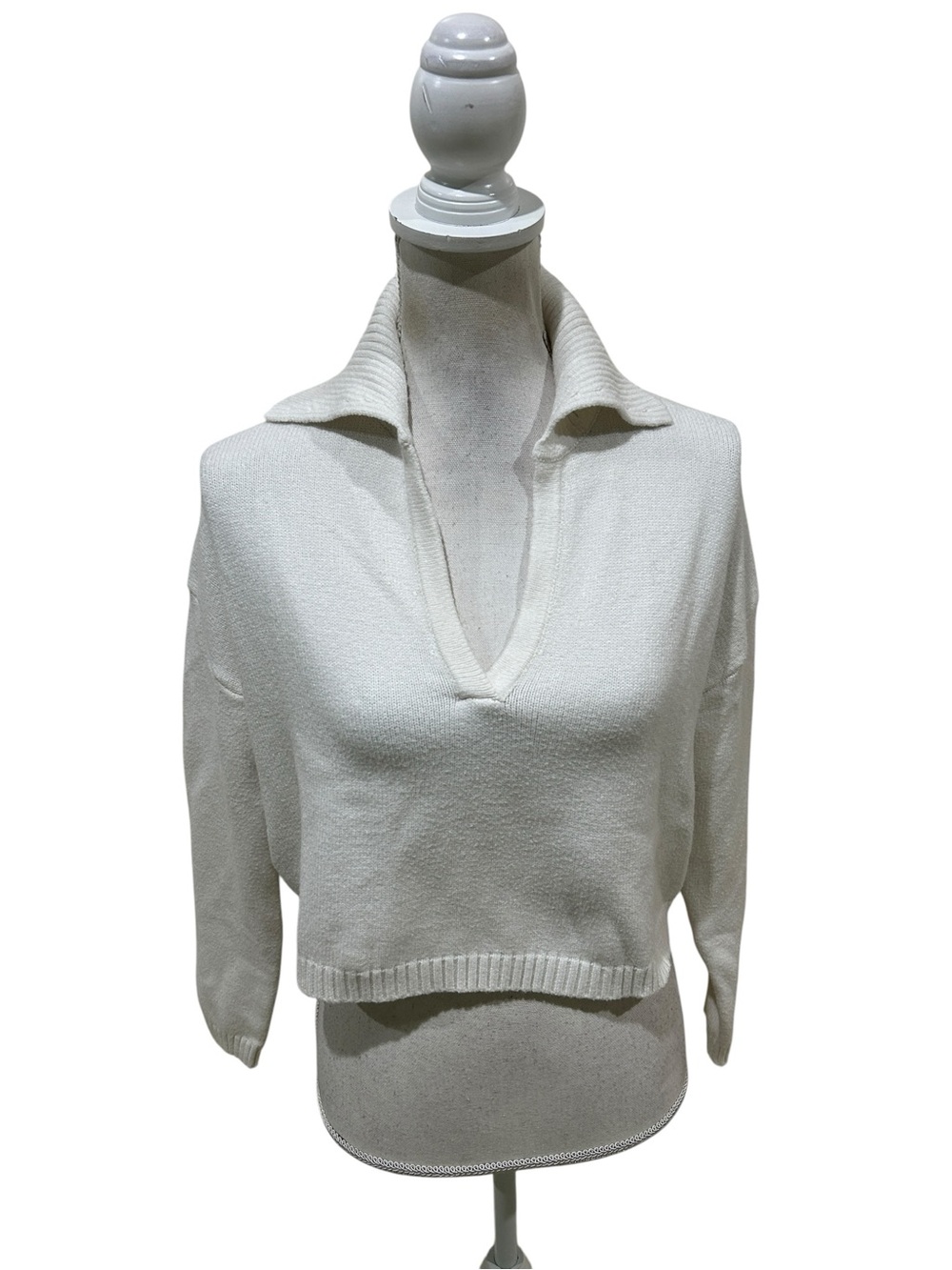 Edikted ivory V-Neck Collared Cropped knit Sweater size small
